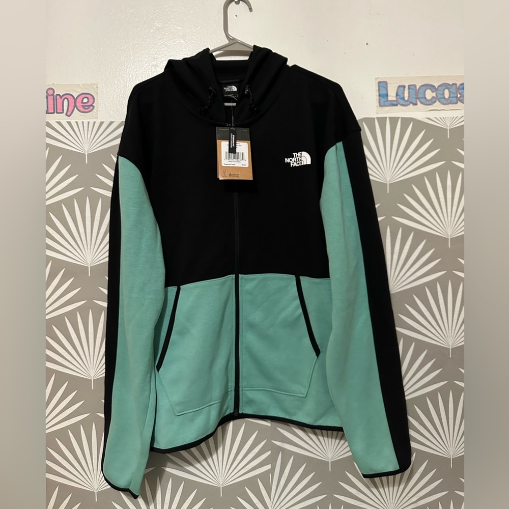 The Northface hoodie